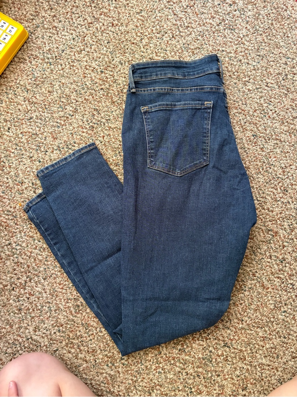 Denizen Levi’s Women's Dark Blue Straight-Leg Jeans - Midrise Skinny